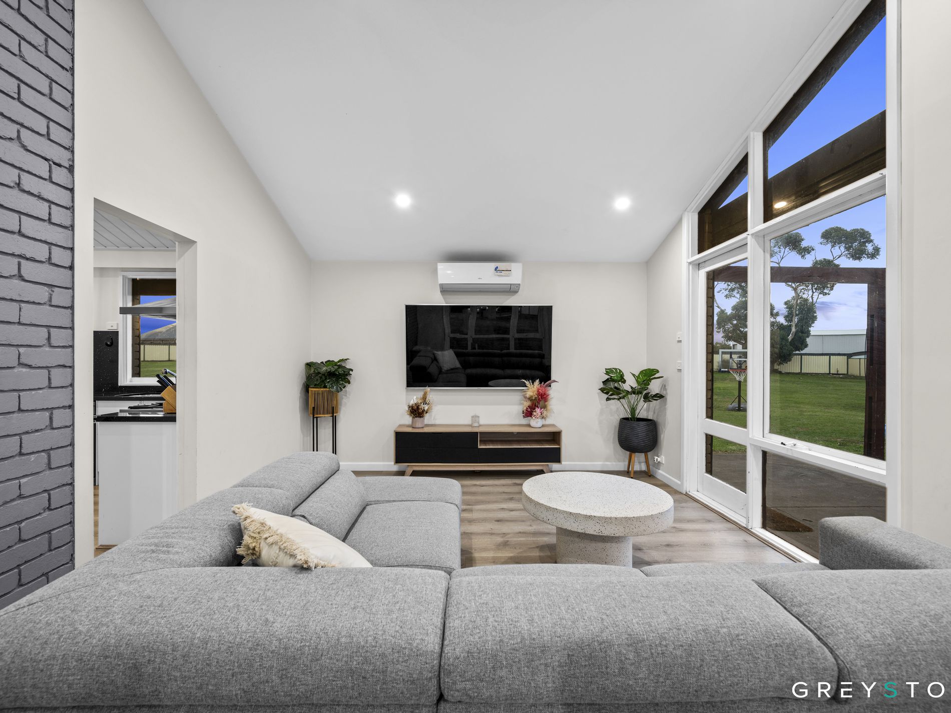 2-4 Outlook Ride, Kurunjang