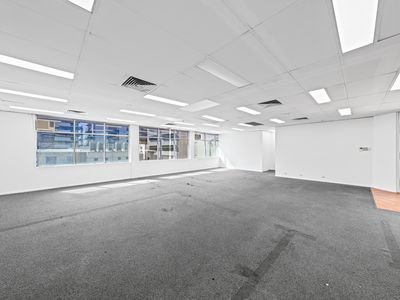 8 / 2012 Logan Road, Upper Mount Gravatt