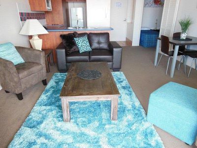 902 / 182 Marine Parade, Labrador