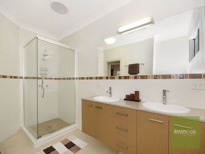 6 Moreton Ash Drive, Douglas