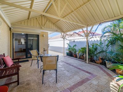 19 Estcourt Road, Redcliffe