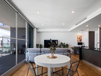 1904 / 105 Stirling Street, Perth