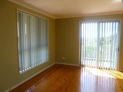 4 / 52 Daintree Drive, Albion Park