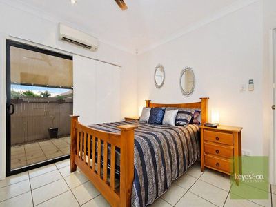 6 Sunningdale Pocket, Idalia