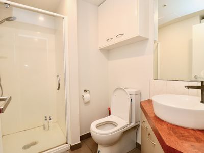 306 / 135 Vincent Street, City Centre