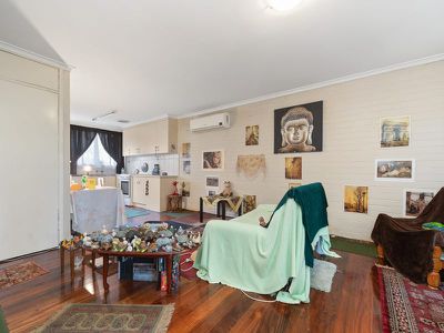 1 / 2 Worwong Avenue, Somerville