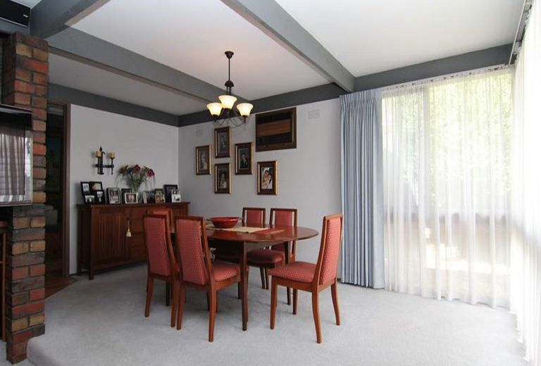 15 Outlook Drive, Dandenong North
