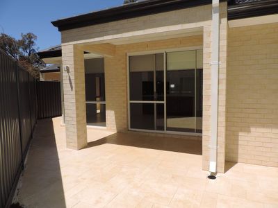 8B Logue Court, Balga