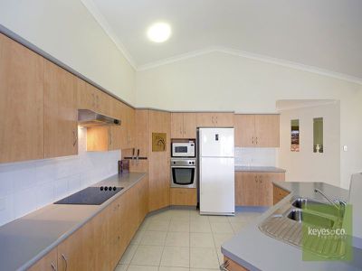 9 Johnstone Court, Douglas