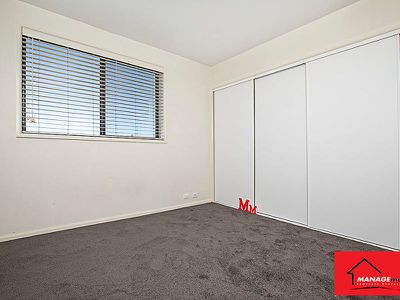 17 / 40 Eileen Good Street, Greenway