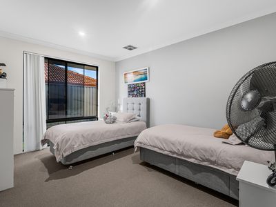 24 Cadaga Way, Piara Waters