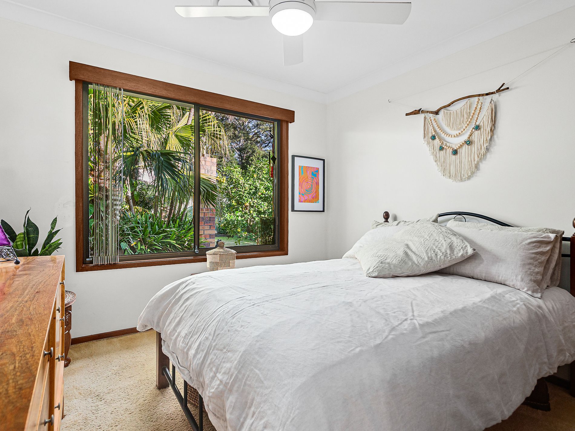 76 Crest Road, Albion Park