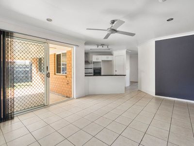 12 Comona Court, Wulkuraka