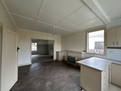 36 Regent Street, Belmont