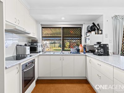 79 Honeysuckle Avenue, Kawungan