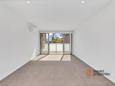 30  / 41 Hampton Circuit, Yarralumla