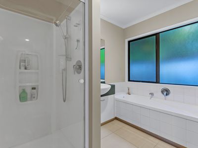 13 Samuels Lane, Albany