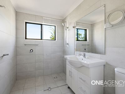 4 / 16 Morton Street, Huskisson