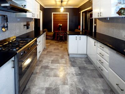 39 Wallace Road, The Channon