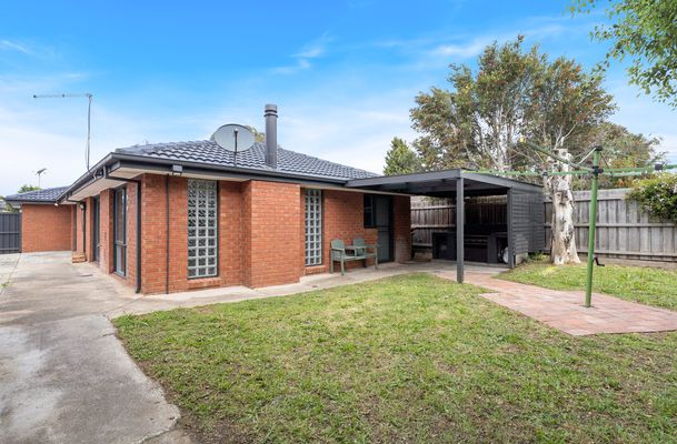 80 Mitford Crescent, Craigieburn