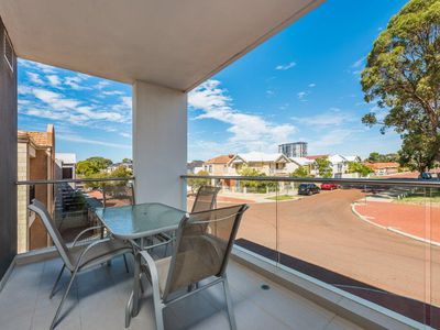 3/42 McLarty Ave, Joondalup