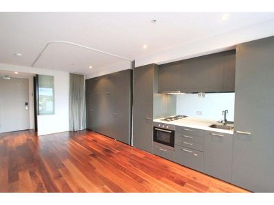 815 / 32 Bray Street, South Yarra