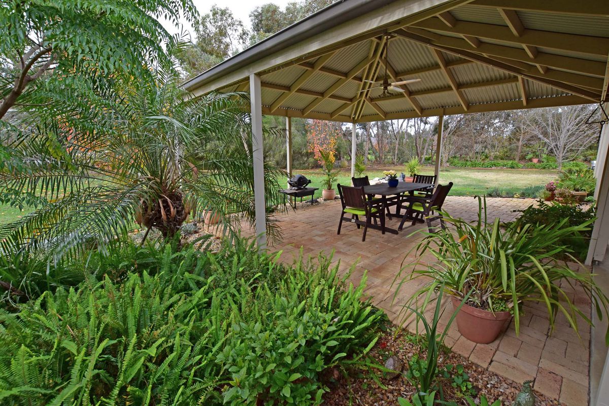 5 Gardadale Drive, Kyabram