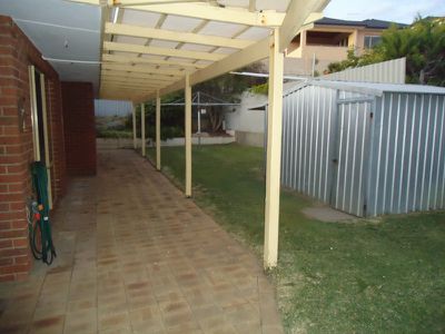 8 Lymburner Drive, Hillarys