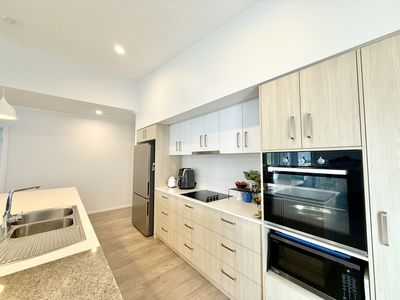 98 / 5 Serenity Drive, Eli Waters