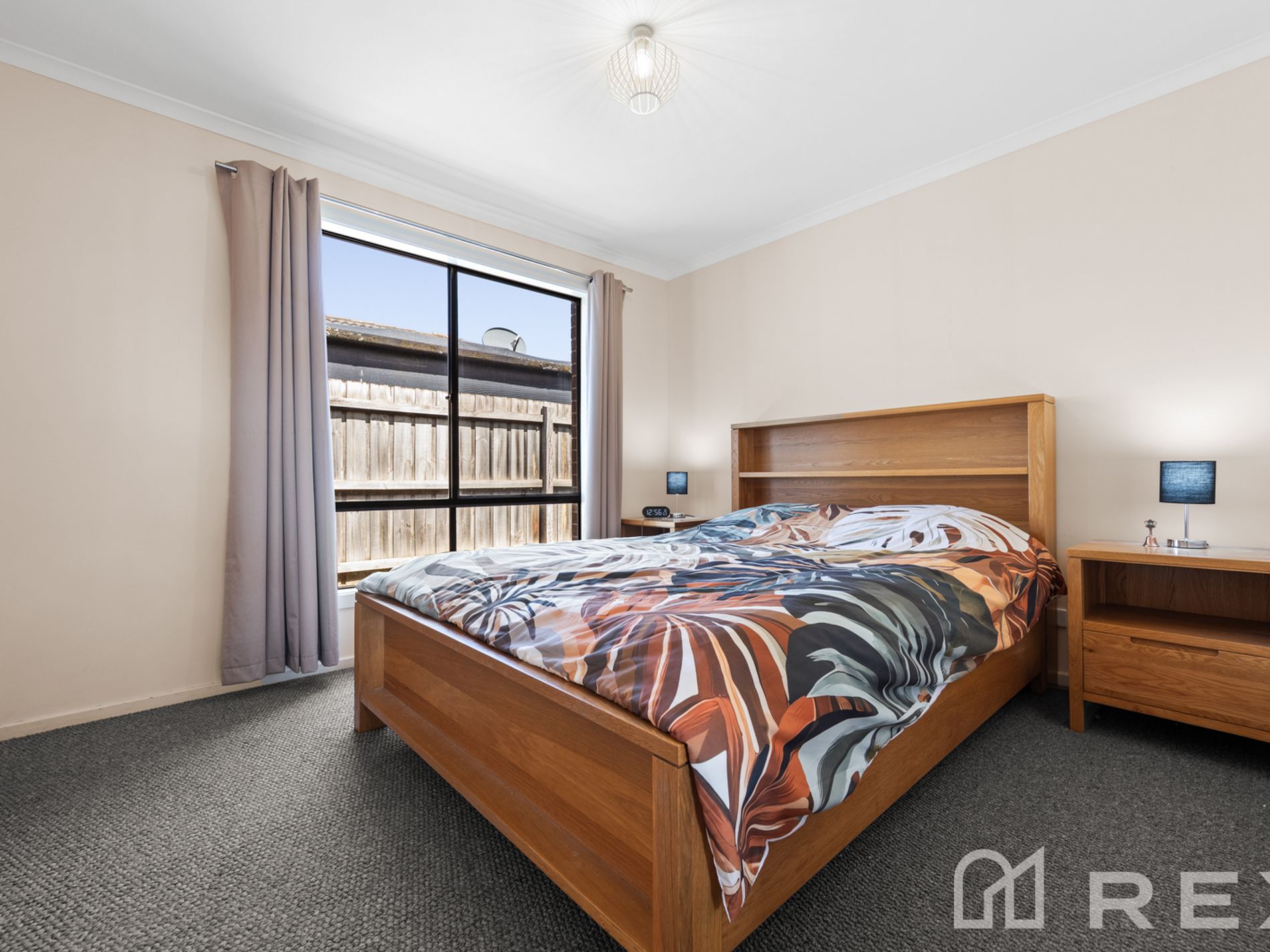 19 Calais Cct, Cranbourne West