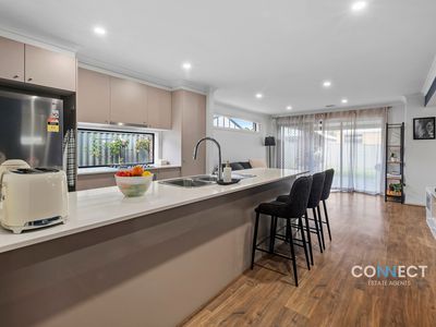 25 Macpherson Circuit, Cranbourne East