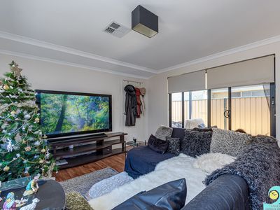 30 Wyperfeld Street, Yanchep