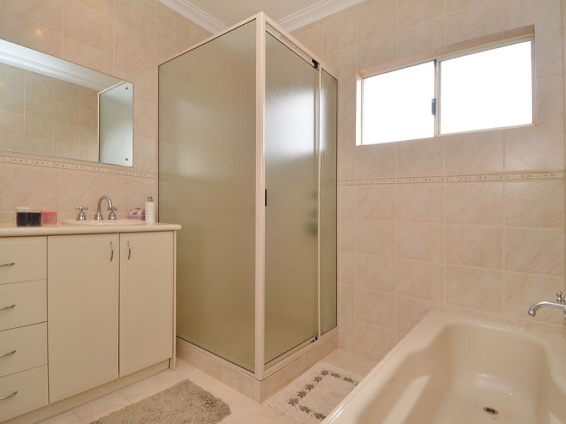 27 Quartermaine Street, Somerville