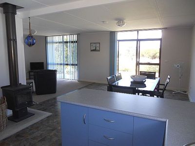 130 Sea Parade, Port Macdonnell