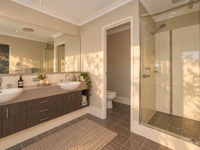 8 Edgar Link, Piara Waters
