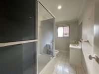 20 / 9 Lawrence Close, Robertson