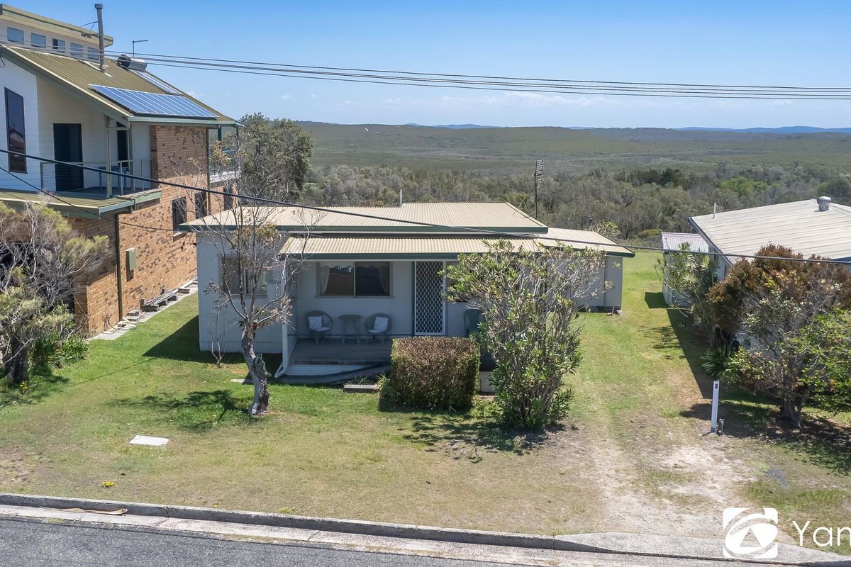 9 Pacific Street, Angourie