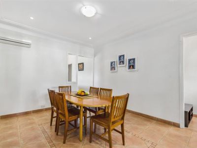 112 The Avenue, Mount Saint Thomas
