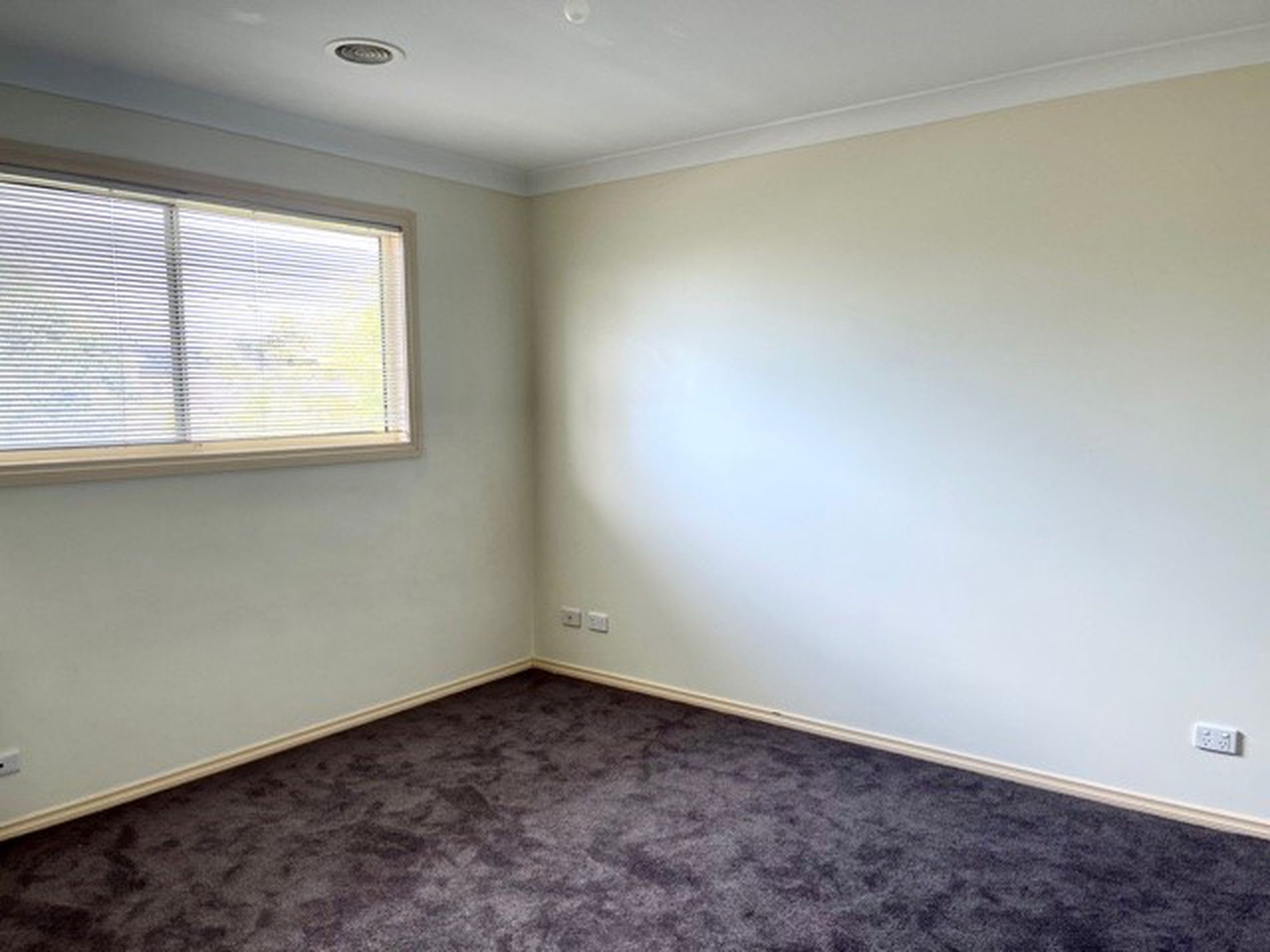 1 / 2A Yardley Street, Maidstone