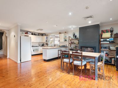 7 Hansard Place, West Bathurst