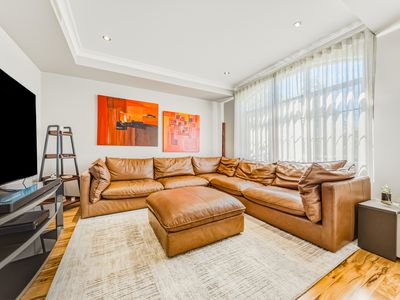 7 Turtles Bend, Secret Harbour