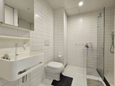 5306 / 500 Elizabeth Street, Melbourne