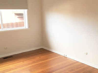 13 Browns Road, Clayton