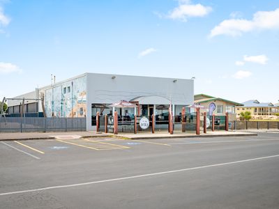 3 & 3A Beach Road, Beachport