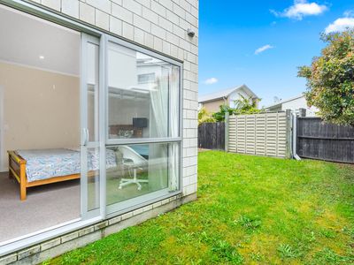 33 Kanuka Road, Hobsonville