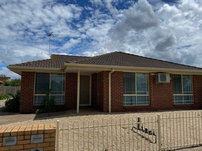1 / 192 Tarneit Road, Werribee
