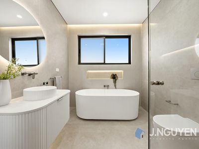 49 Bold St, Cabramatta West
