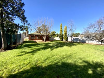 24 Calarie Road, Forbes