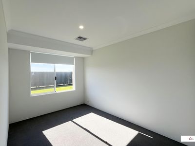 3 Brumlow Way, Lakelands