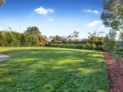22 Fairway Crescent, Mccrae